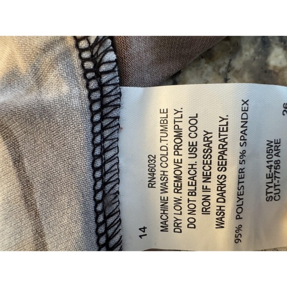 Southern Lady Blouse Womens 2X Multicolor Abstract 3/4 Sleeve Tunic Top - Picture 6 of 6